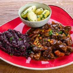 Rindergulasch - Essen online bestellen