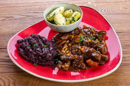 Rindergulasch - Essen online bestellen